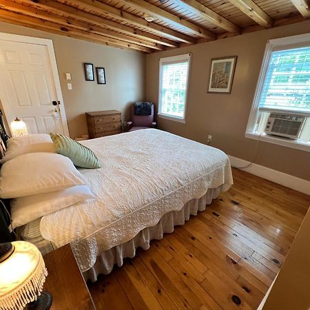 Hotel Bishop White Manor Trinity Esterno foto
