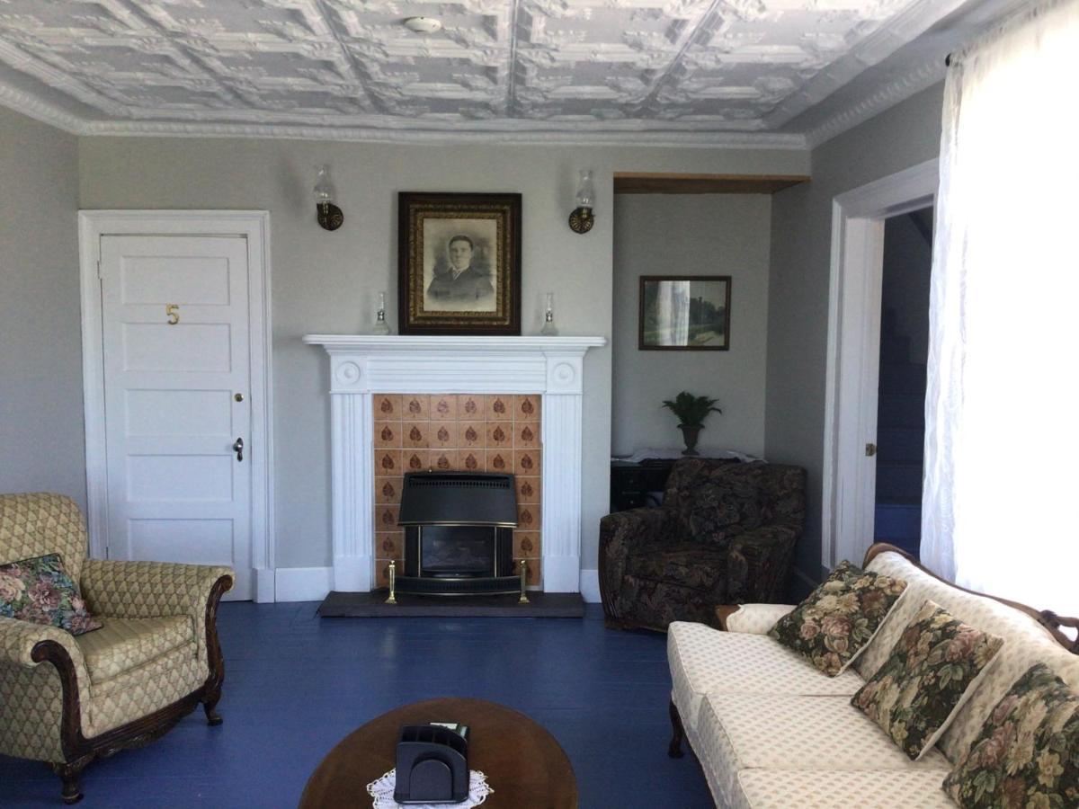 Hotel Bishop White Manor Trinity Esterno foto