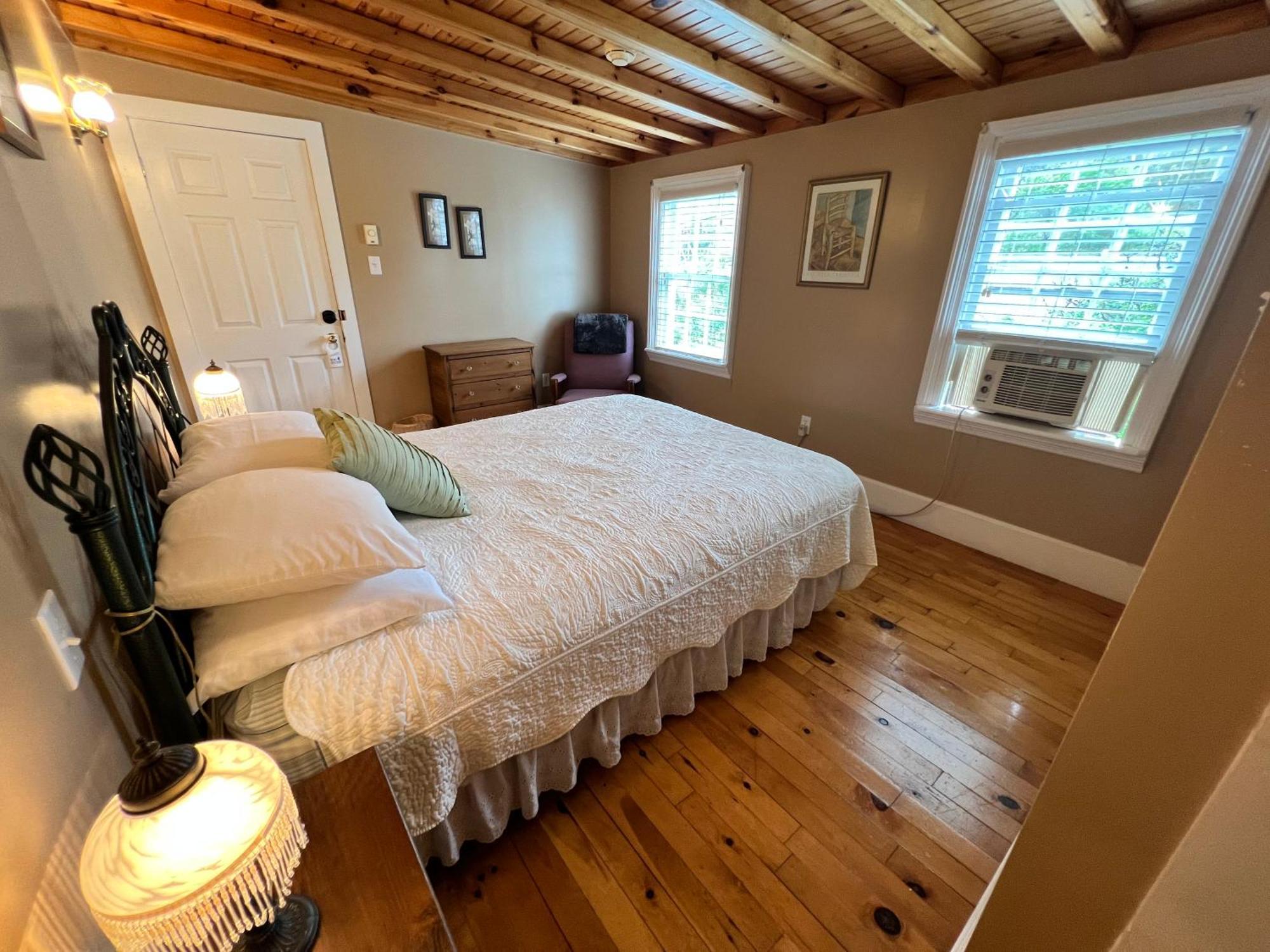 Hotel Bishop White Manor Trinity Esterno foto