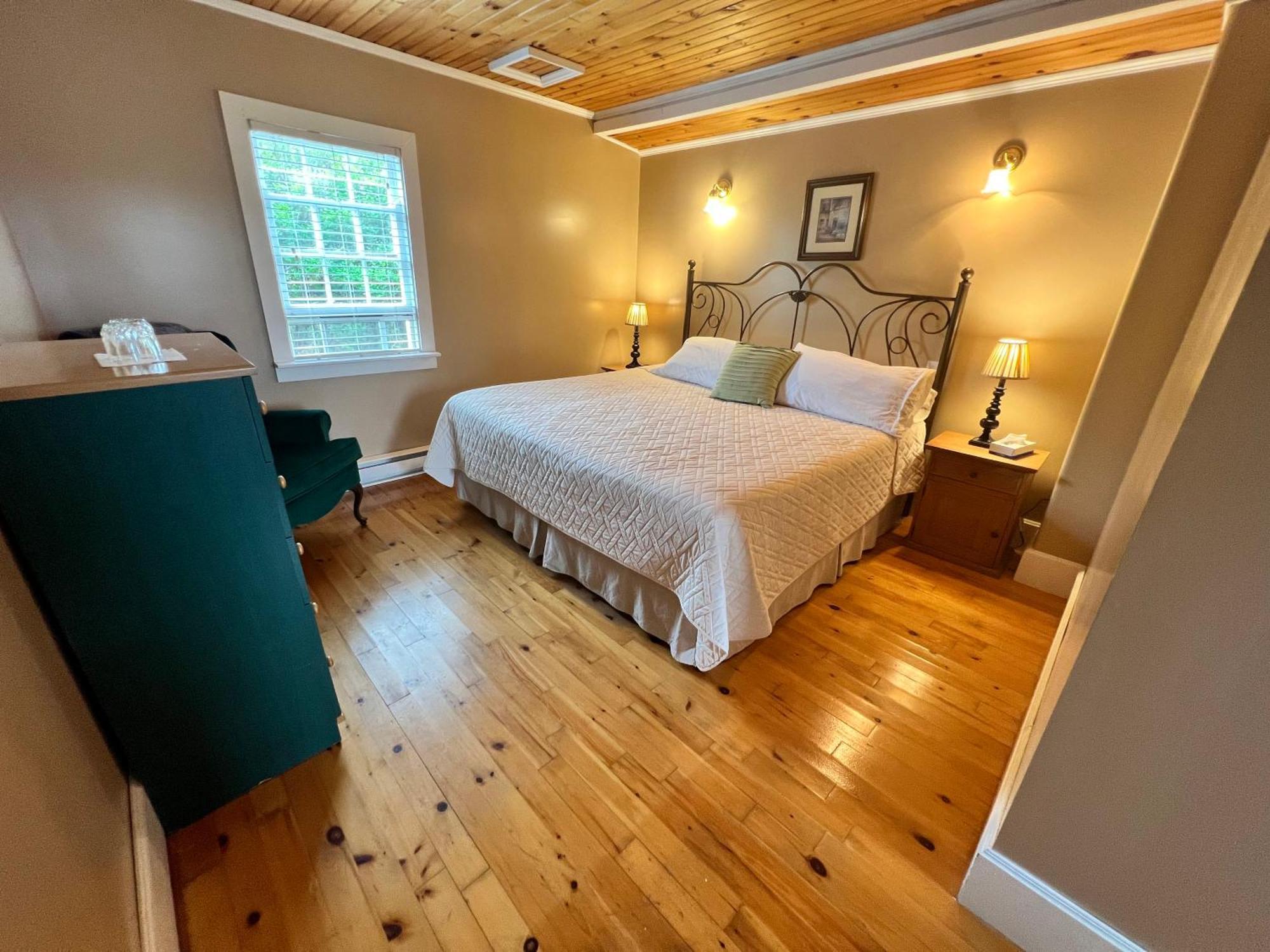 Hotel Bishop White Manor Trinity Esterno foto